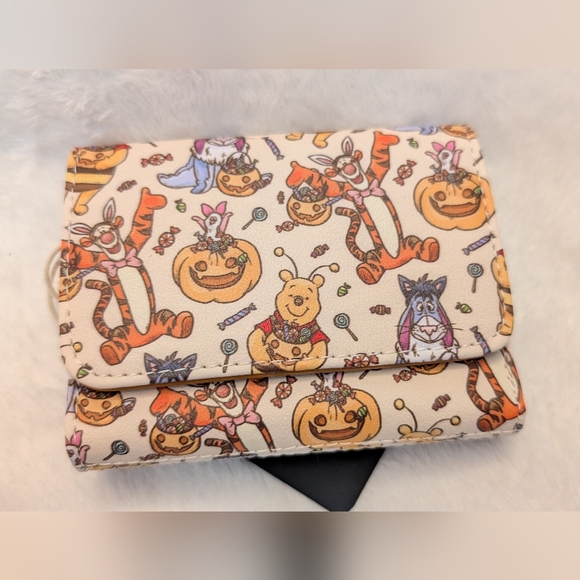 Loungefly Disney Winnie the Pooh Fall Halloween Wallet NWT - Picture 4 of 4